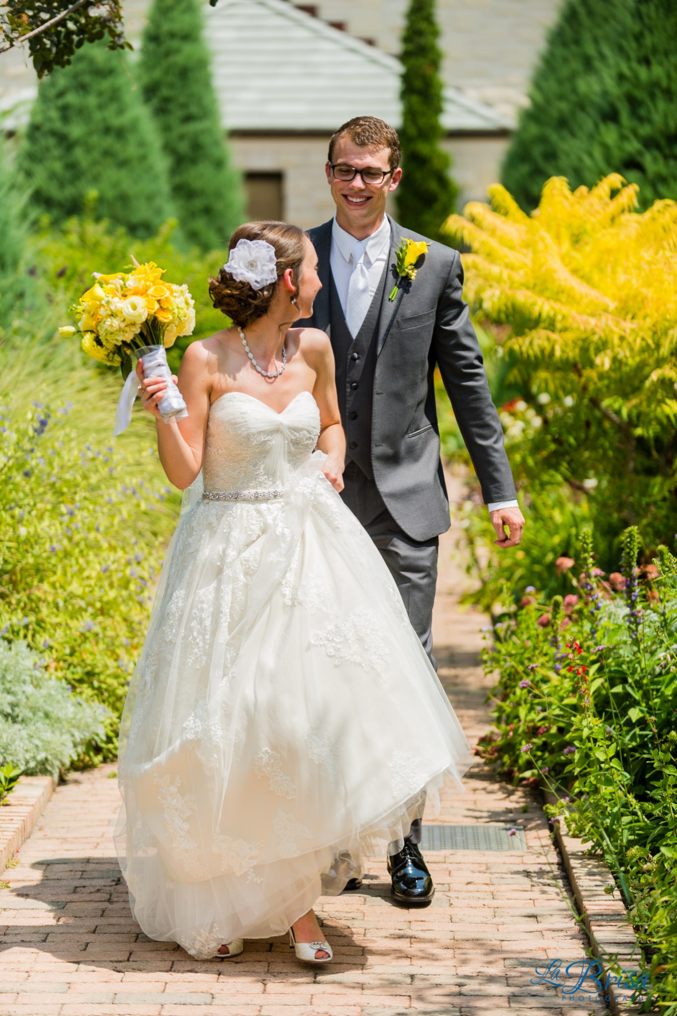 Bride Groom Yellow Flowers Walking Kansas City Gardens