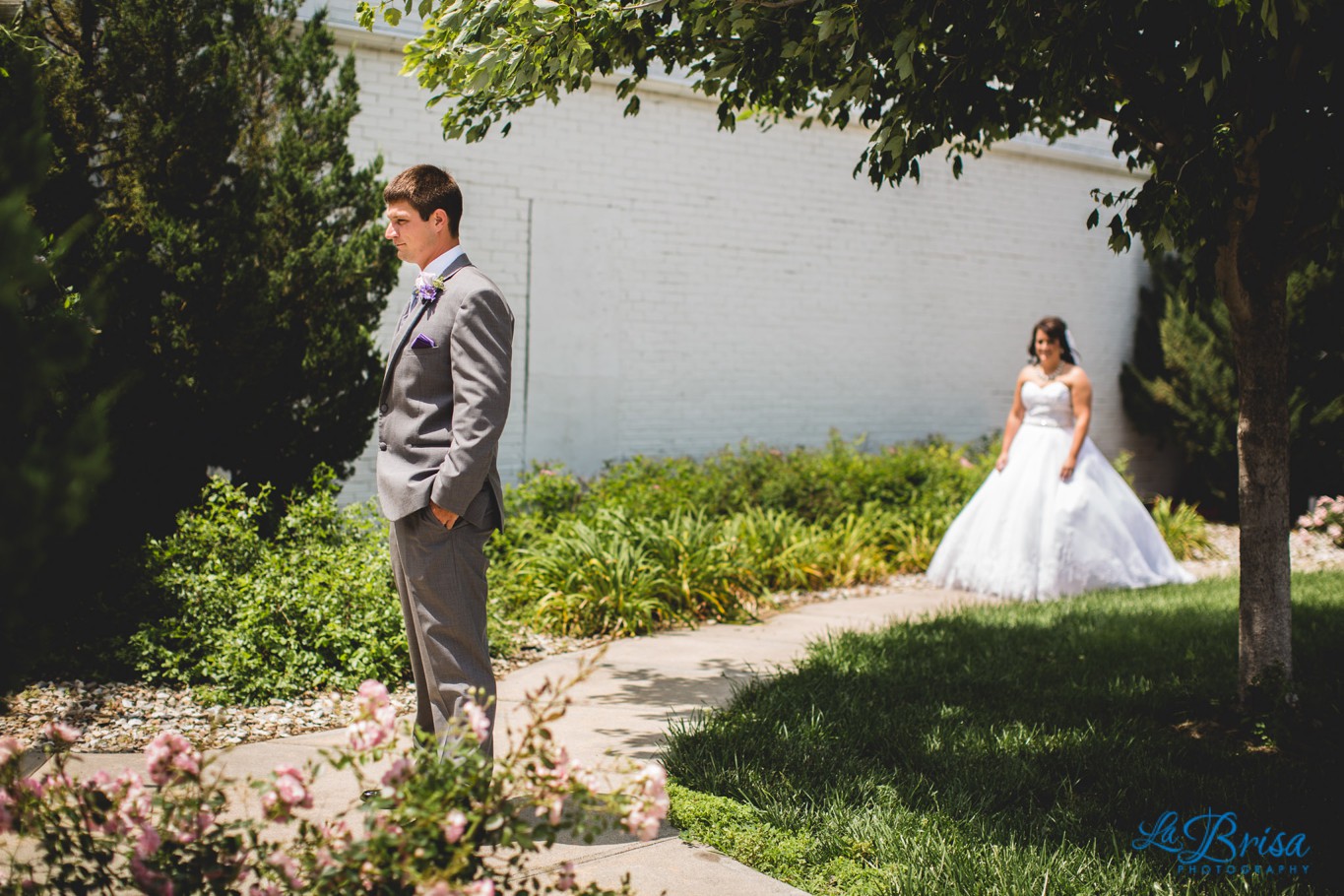 Bride Groom First Look Linn Kansas Sarah Gudeman La Brisa Photography