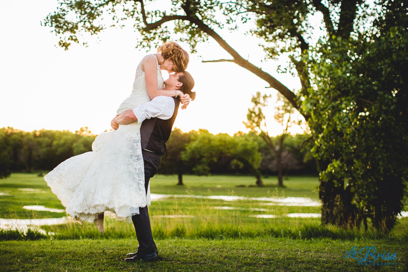 Wedding Bride Groom Sunset Aurora Nebraska La Brisa Photography Sarah Gudeman