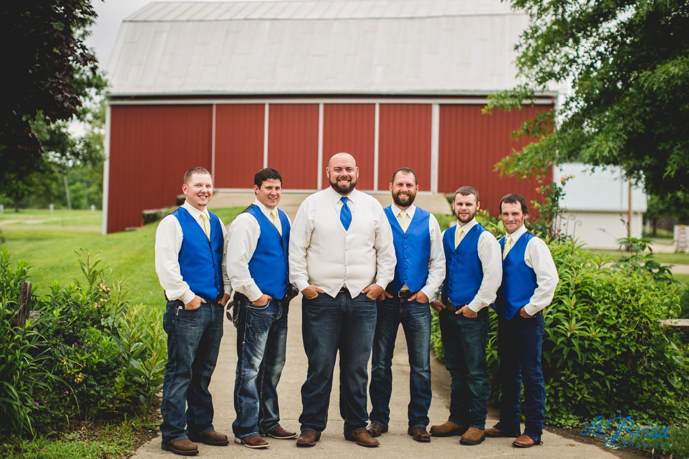 Alaine Seth Mansfield Ohio Wedding Photography Sarah Gudeman La Brisa Photography