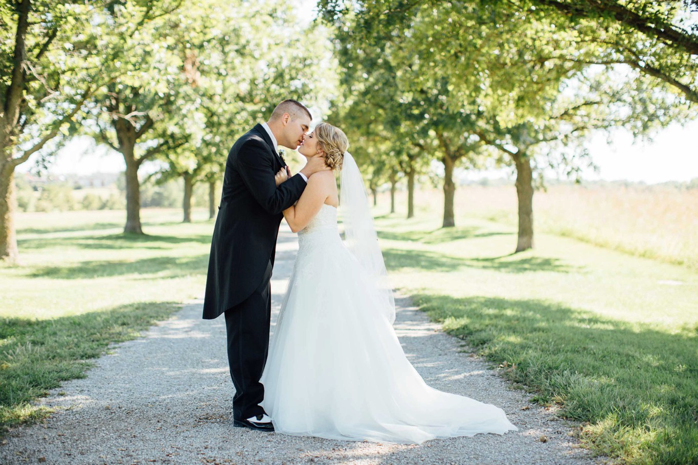 La Brisa Photography Topeka Kansas Wedding Photographer Emma York